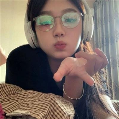 隐世修仙两百年玄孙直播我上热搜了